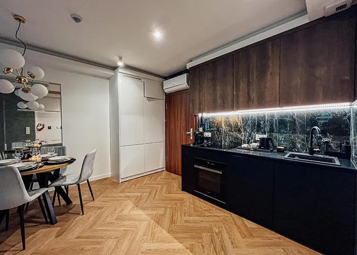 Modern Amber Apartmán *